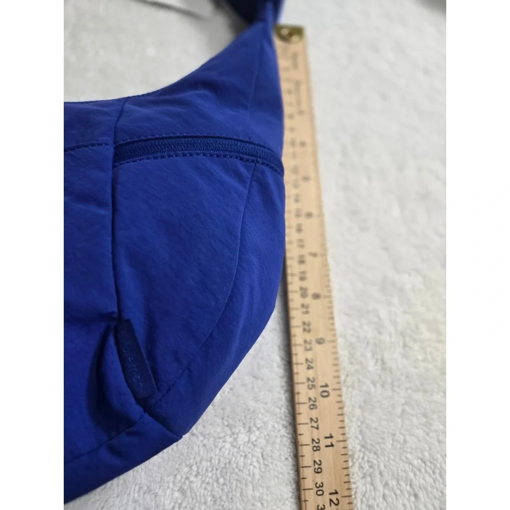 Lululemon Slouchy Sling Bag Psychic Blue RVSD Nylon Crossbody LU9CACS NWT - Picture 11 of 11